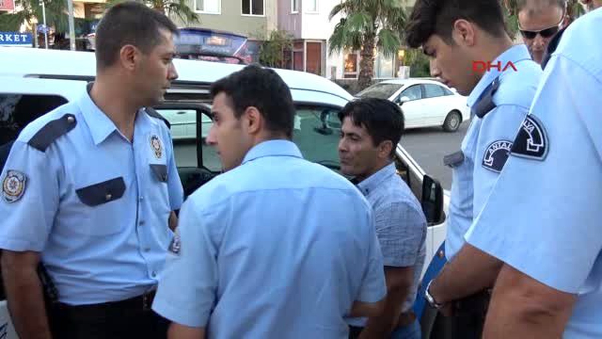 Antalya Alkollü Sürücü Kazası: 4 Yaralı