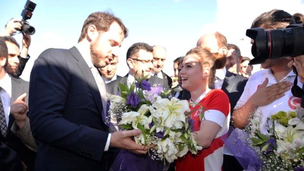 Bakanlar Albayrak ve Kılıç Gymnasiade 2016 Trabzon Okul Sporları Olimpiyatları\'nın Açılışına...