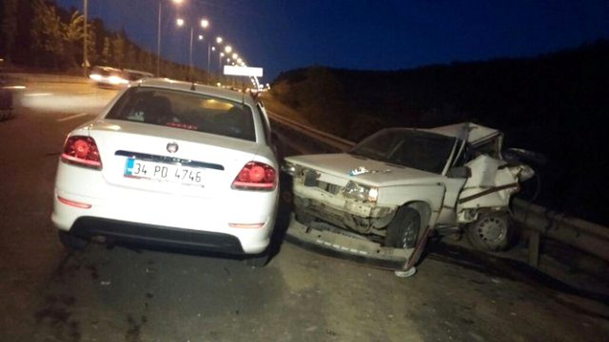 Başkent\'te 2 Ayrı Trafik Kazası: 1 Ölü, 3 Yaralı