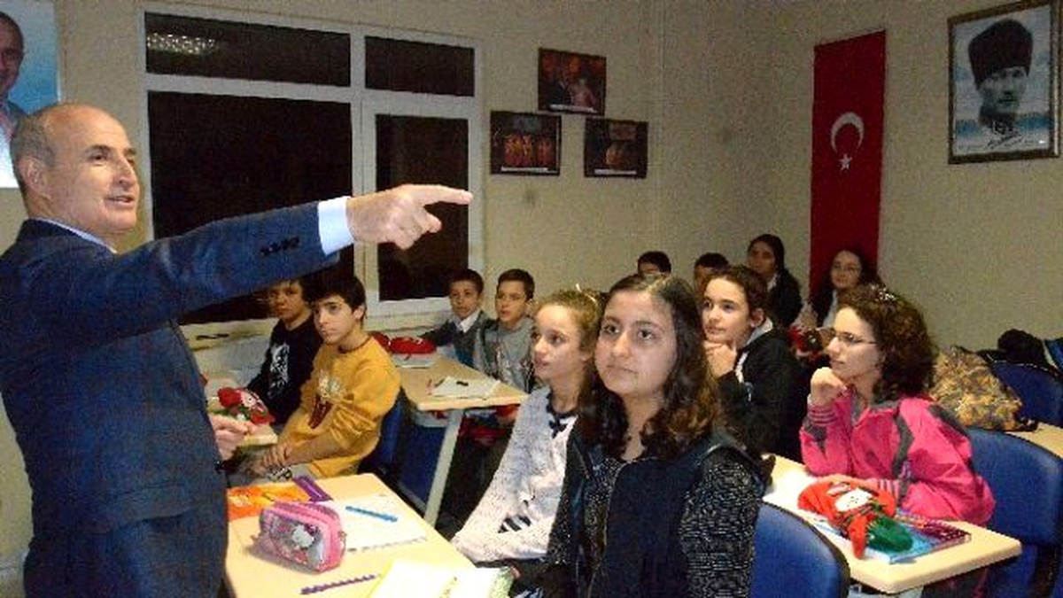 Büyükçekmece Halk Akademisi Öğrencileri Başarıya Koşuyor