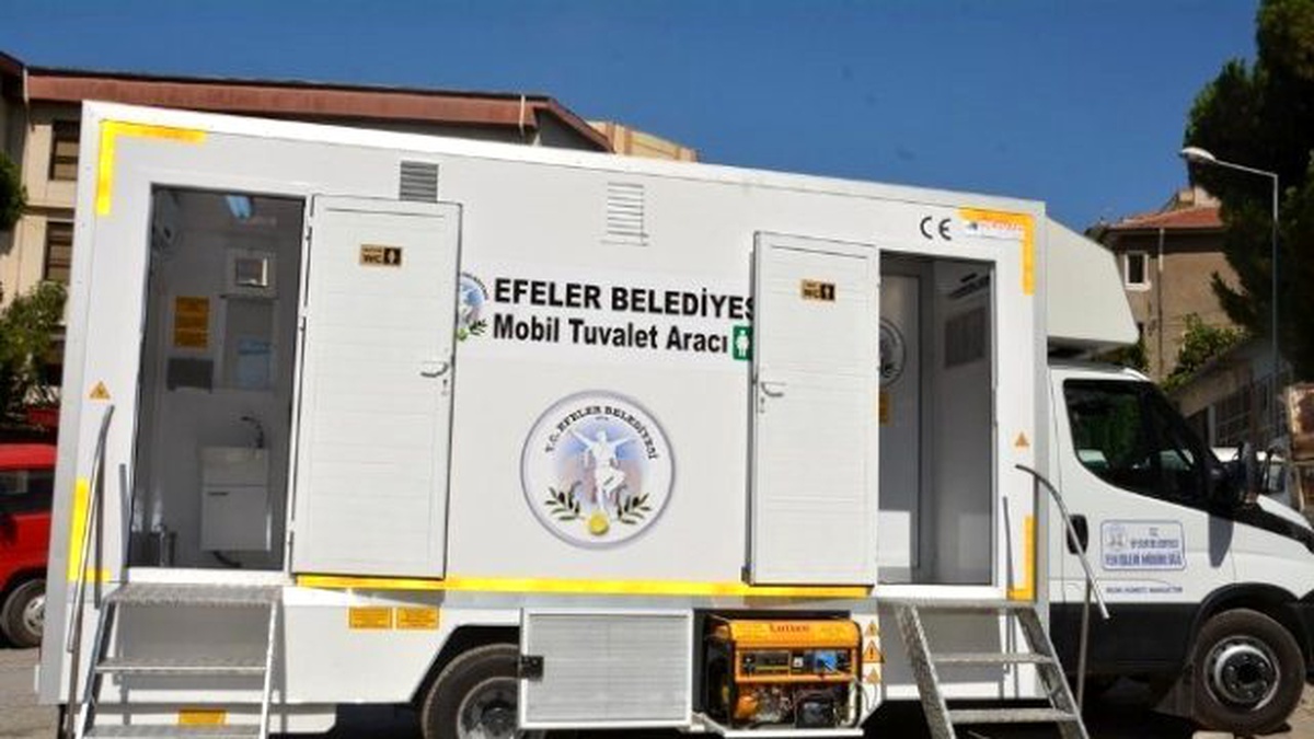 Efeler Belediyesi\'nden Seyyar Tuvalet Hizmeti