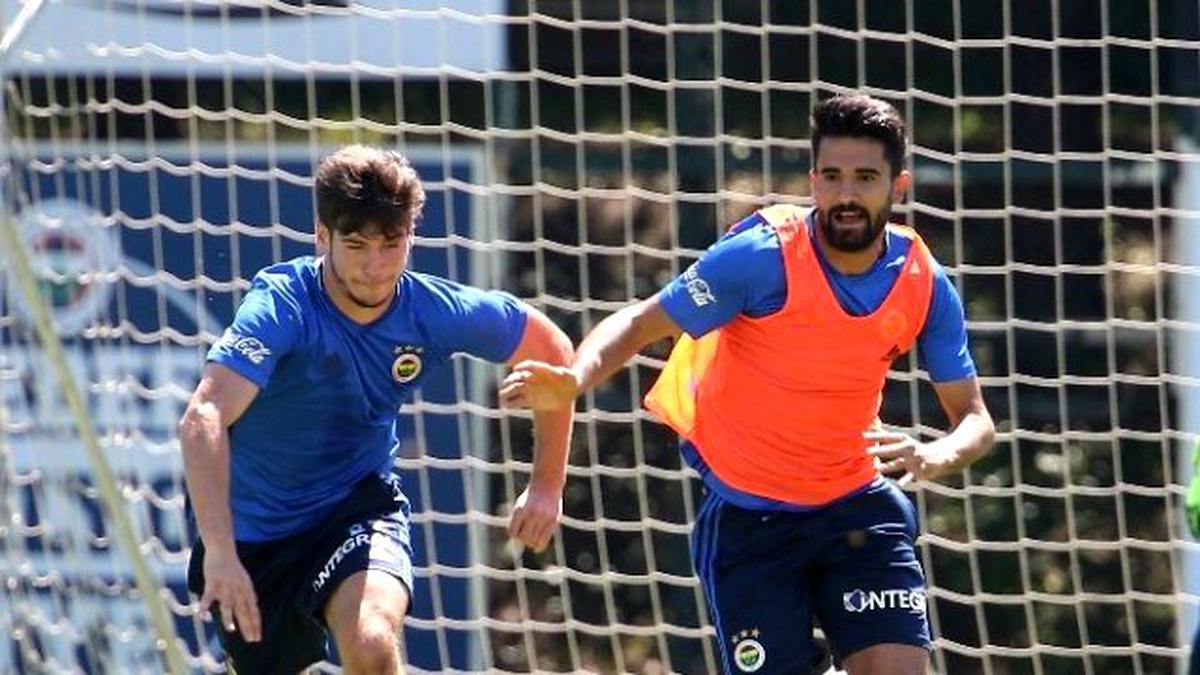 Fenerbahçe Yeni Sezon Hazırlıklarını Sürdürüyor