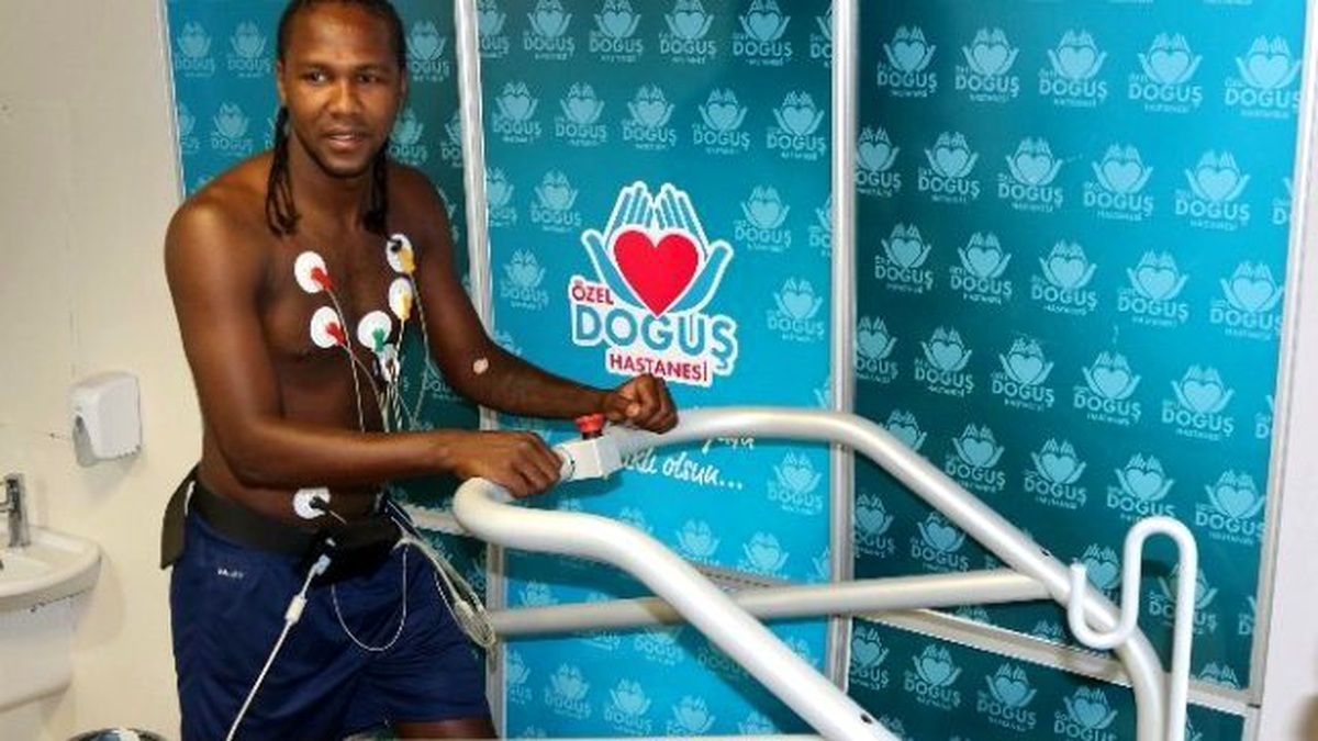 Hugo Rodallega Akhisar\'da Sağlık Kontrolünden Geçti