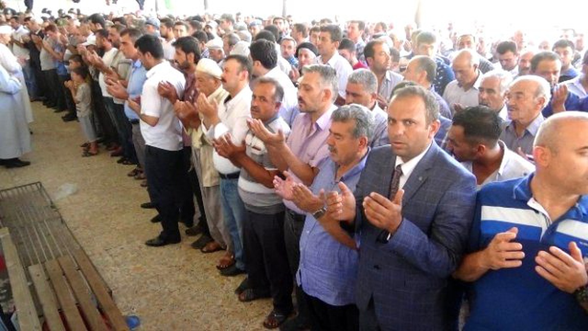 Kalp Krizi Geçirerek Hayatını Kaybeden Uzman Çavuş Demirbaş, Toprağa Verildi
