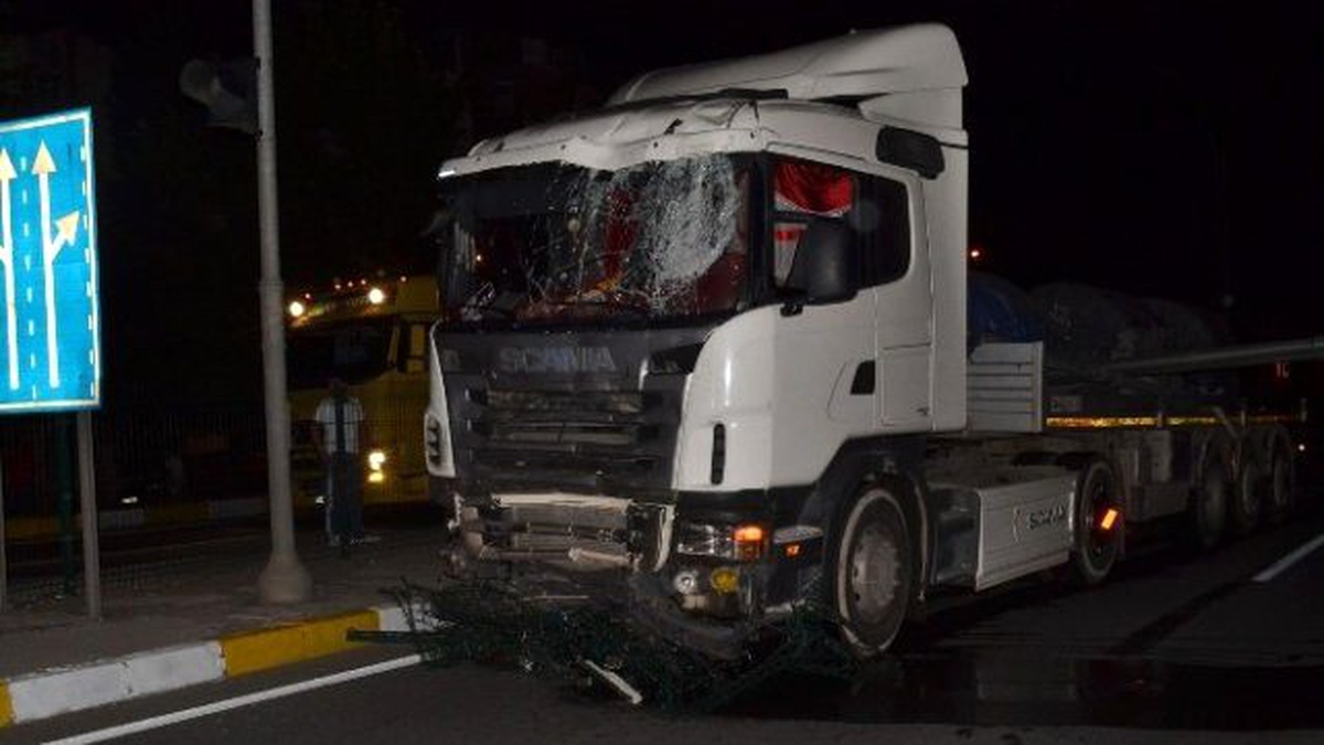 Karamürsel\'de Faciadan Kıl Payı Dönüldü