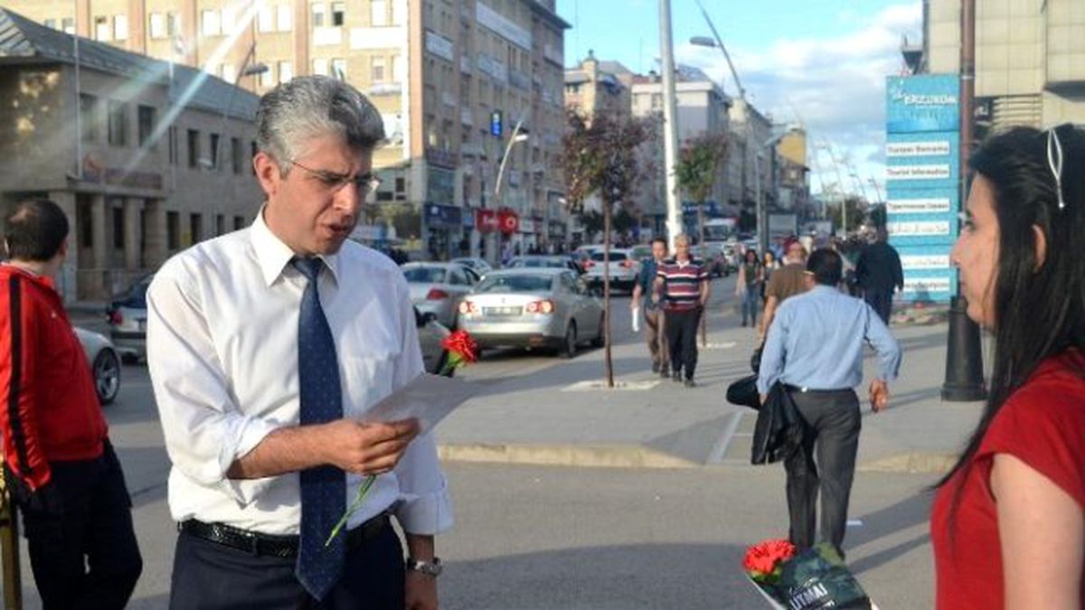 Katliam Kurbanları, Erzurum\'da Anıldı