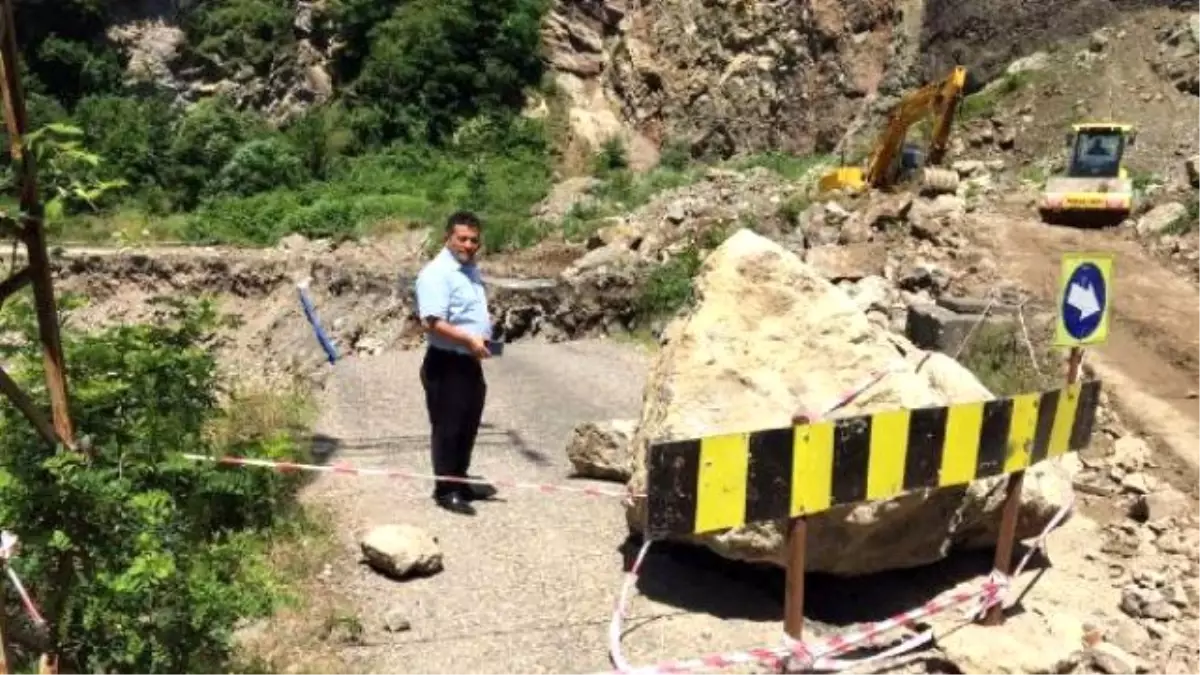 Ordu\'da Selde Kaybolan 2 Kişi Denizde ve Irmaklarda Aranıyor