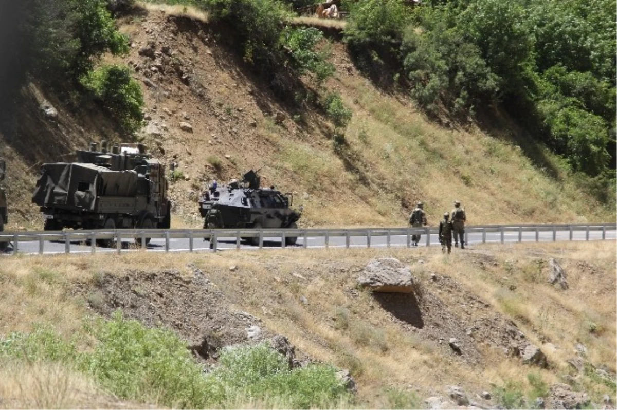 PKK\'lıların Taciz Ateşine, Güvenlik Güçleri Anında Karşılık Verdi