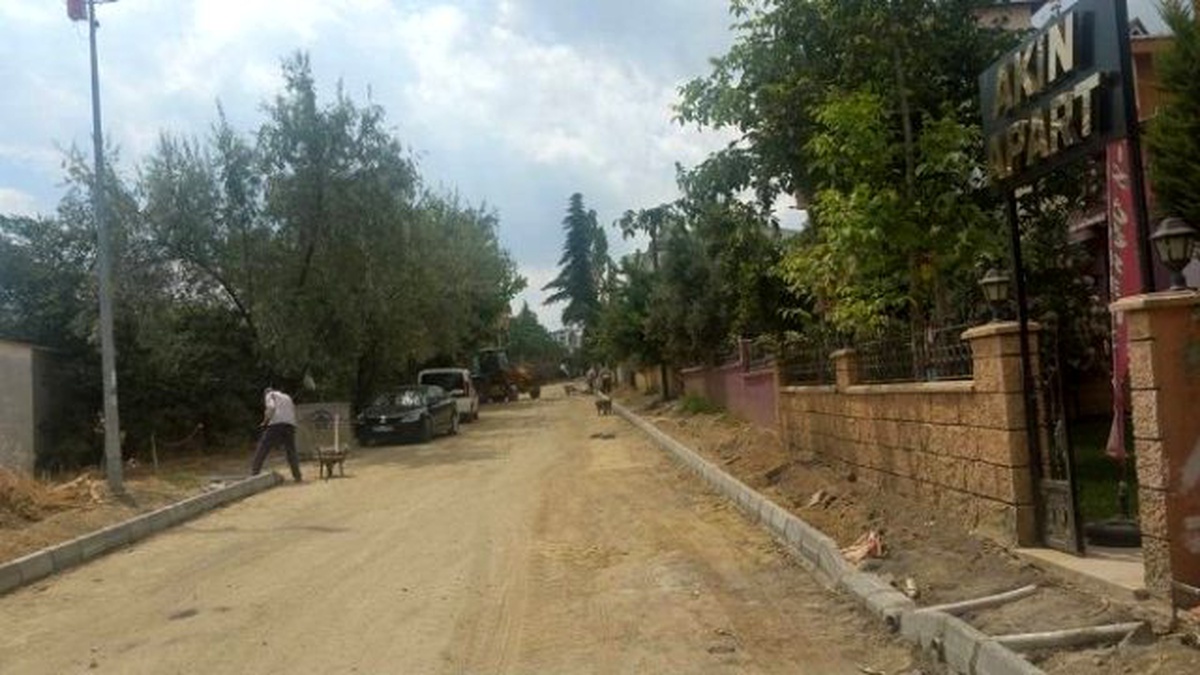 Süleymanpaşa\'da Kaldırım ve Yol Düzenleme Çalışmaları
