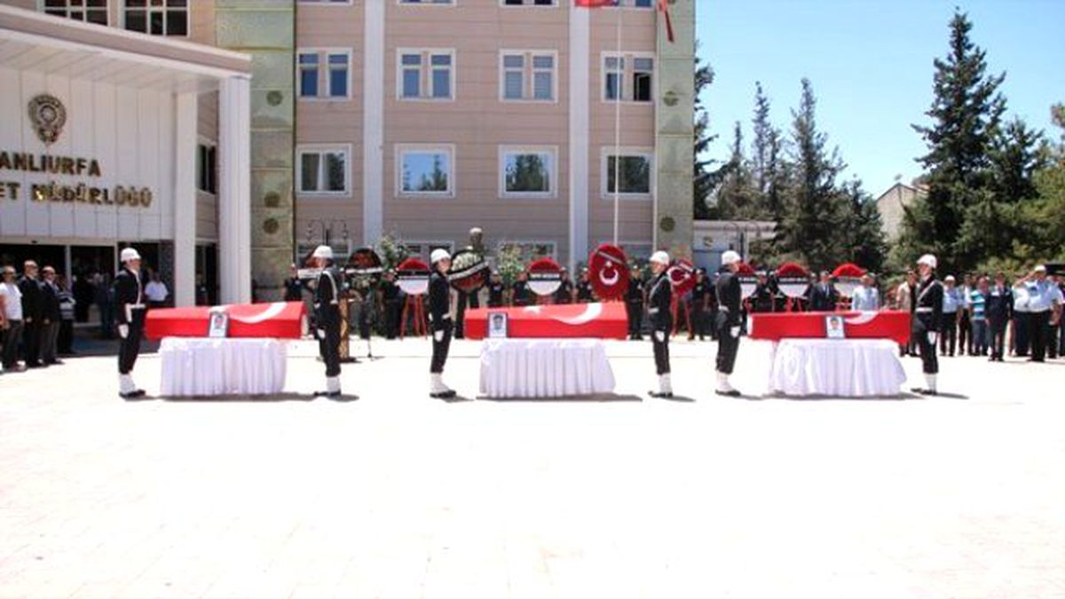 Üç Polis Son Yolculuğuna Uğurlandı