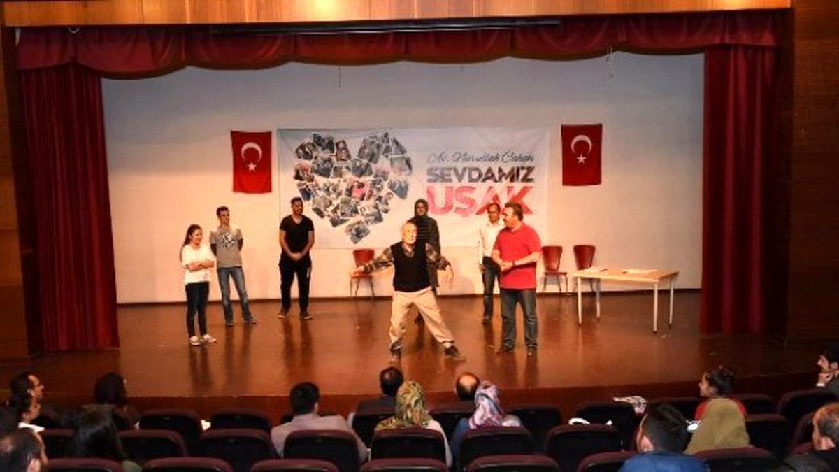 Uşak\'ta Tiyatro Kursları Başlıyor