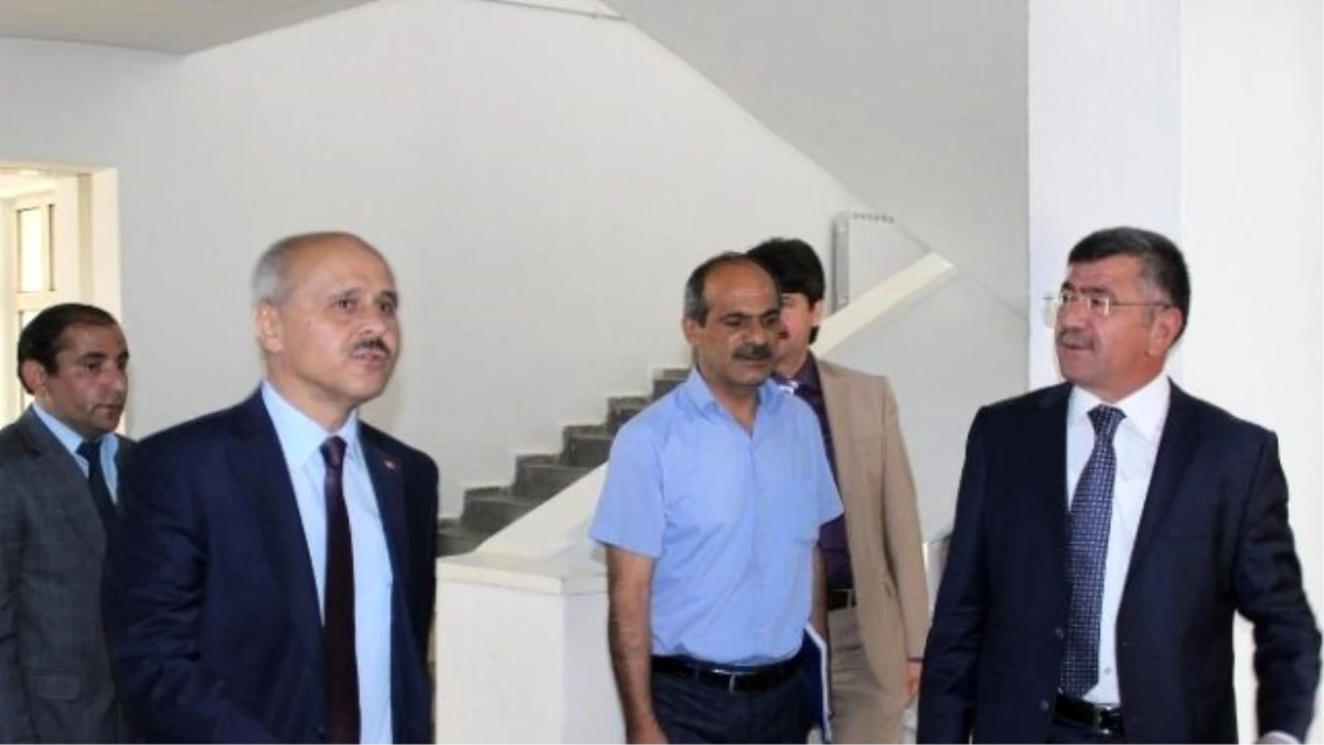 Vali Peynircioğlu\'ndan Başkan Akdoğan\'a Nezaket Ziyareti
