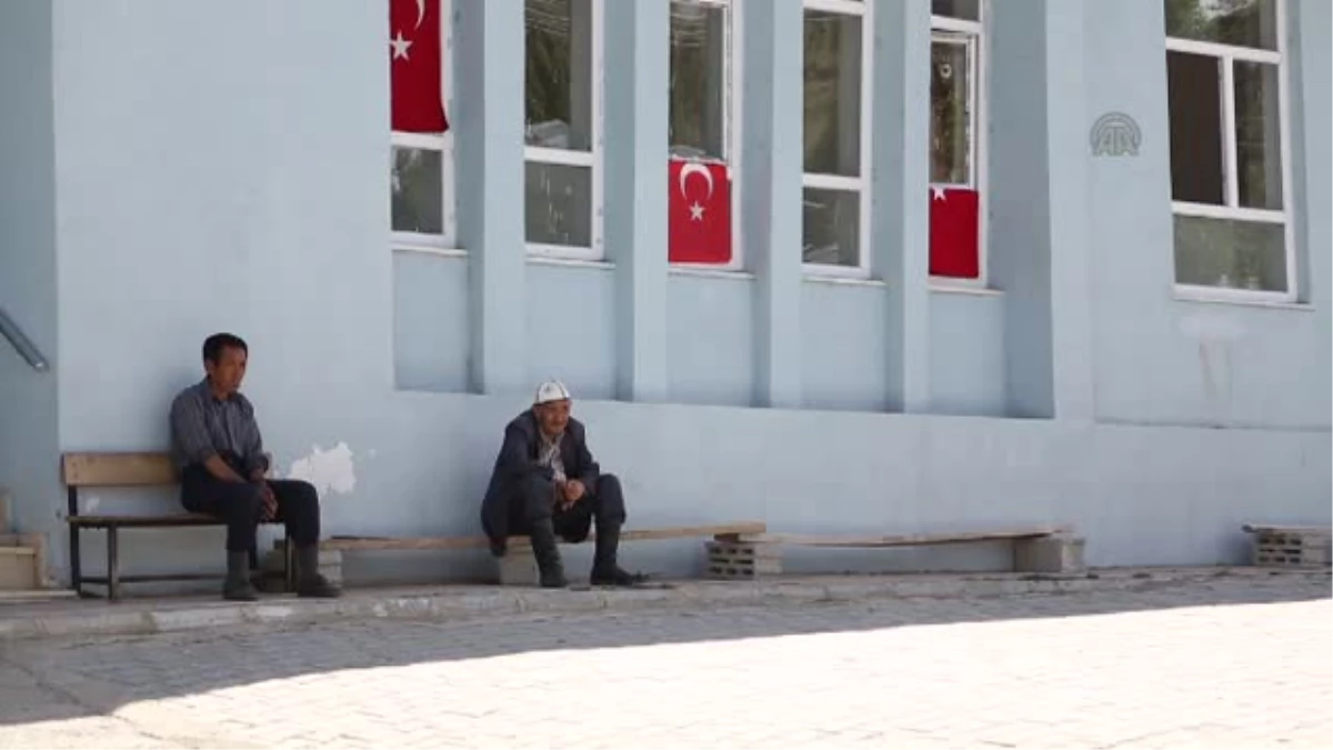 Van\'daki Kırgız Türkleri, Taziyeleri Kabul Ediyor