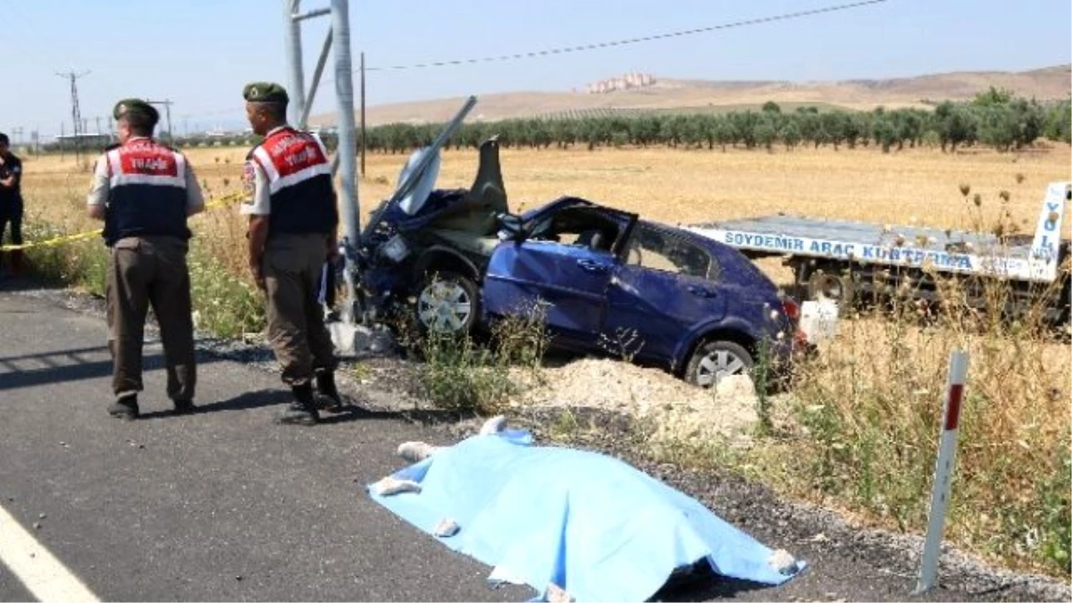 Akhisar\'da Trafik Kazası 1 Kişi Hayatını Kaybetti