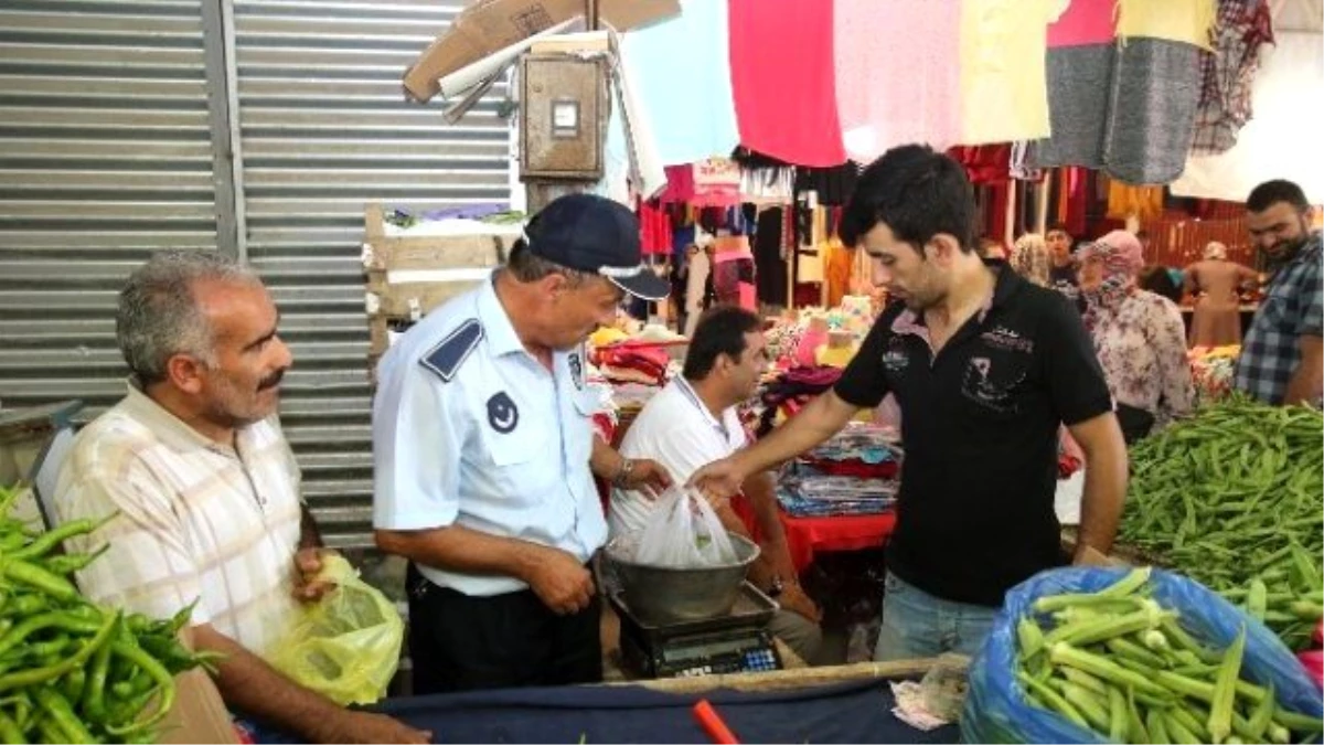 Akyazı Belediyesi Zabıta Ekipleri İlçe Pazar Yerlerini Denetliyor