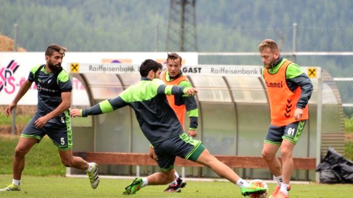 Atiker Konyaspor Çalışmalarını Sürdürüyor