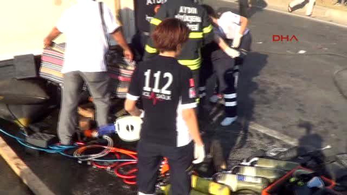Aydın-Kamyonet Motosikletlilerin Üzerine Devrildi 1 Ölü, 3 Yaralı
