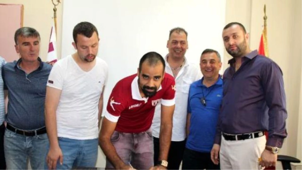 Bandırmaspor\'da Furkan Soyalp ve Costa İmzaladı