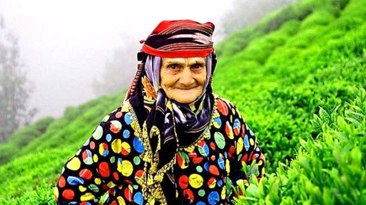 Batı\'ya göre Doğu İnsanının duyguları, daha olumsuz