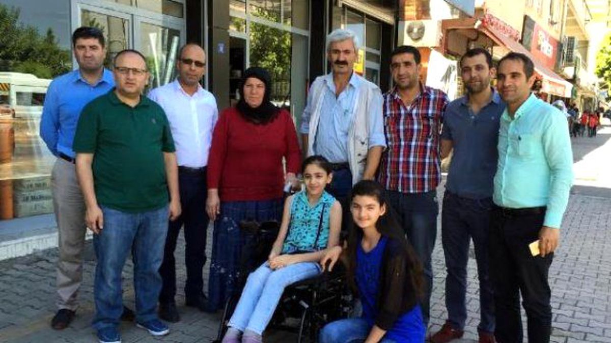 Bedensel Engelli Nujin, Akülü Araca Kavuştu