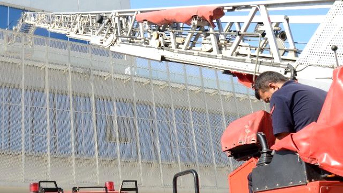 Bursa\'da Kültür Merkezinde Yangın ve Patlama Paniği