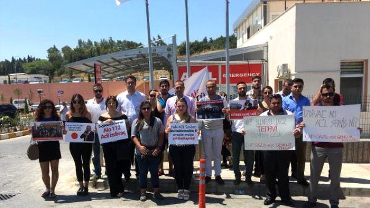 CHP'li Gençlerden, Başbakan'a 'Acil Servis' Tepkisi