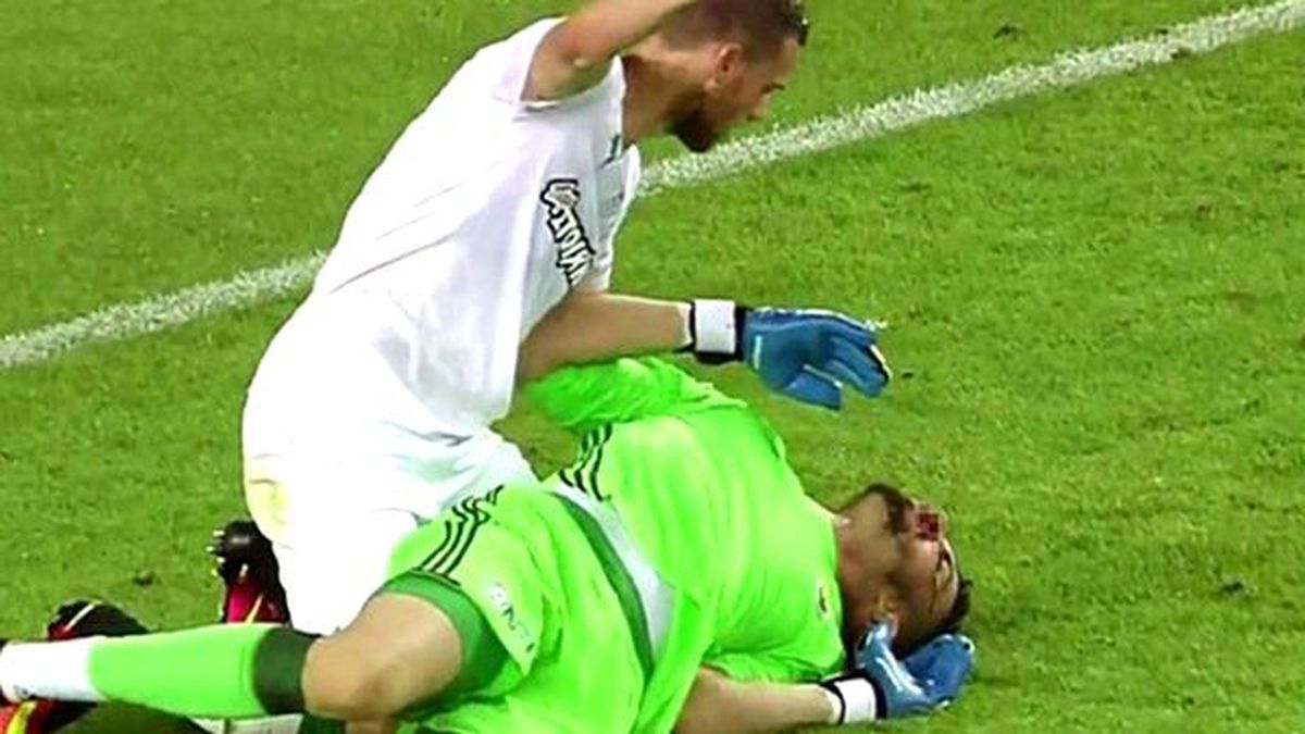 Fenerbahçe'de Kaleci Fabiano, Panathinaikos Maçında Sakatlandı