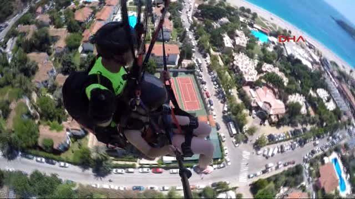 Fethiye İslami Otelden Yamaç Paraşütçülerine \'Röntgenci\' Şikayeti