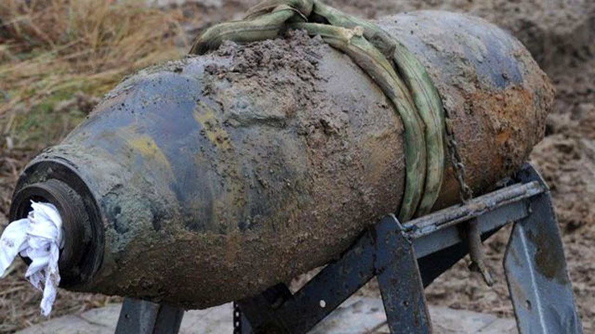 Fransa'da 2. Dünya Savaşı'ndan Kalma 250 Kg'lık Patlamamış Bomba Bulundu