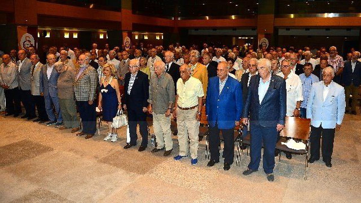 Galatasaray\'da Divan Kurulu Toplantısı Başladı