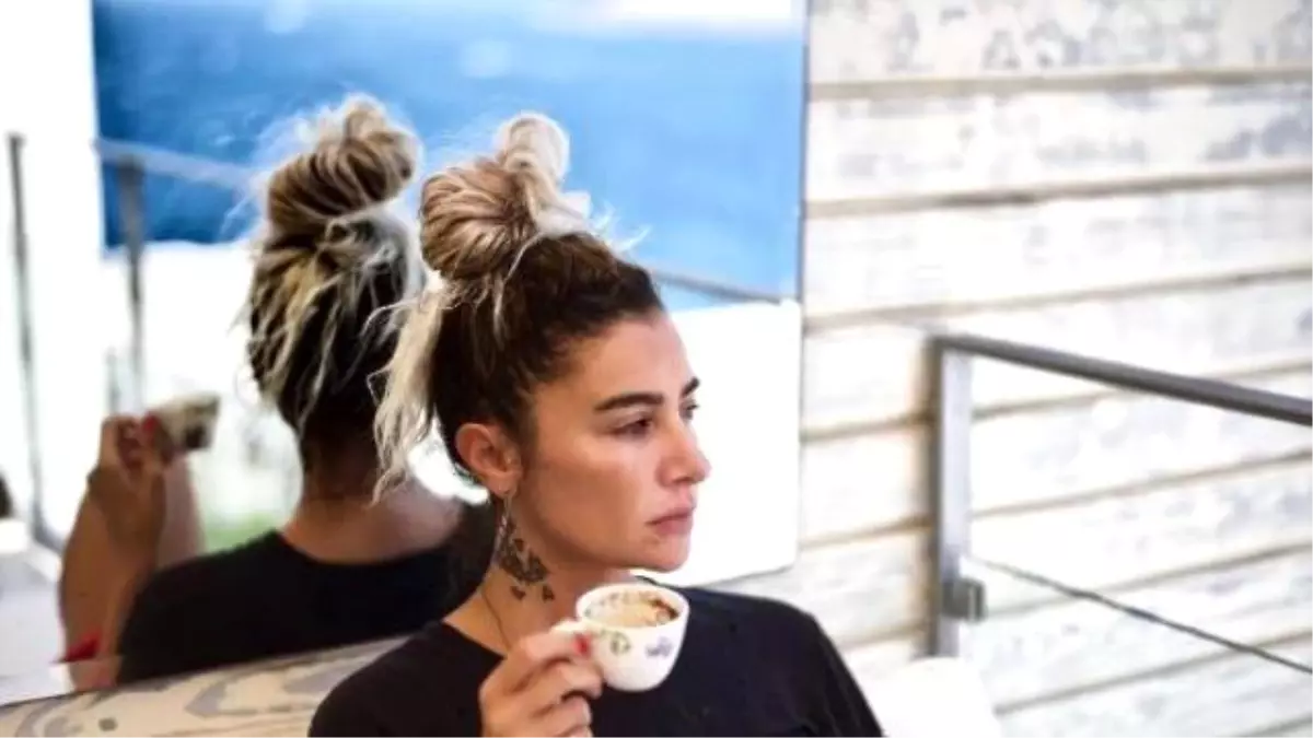 İlk kez Bikinili Görüntülenen Sıla, Selülitleriyle Sınıfta Kaldı