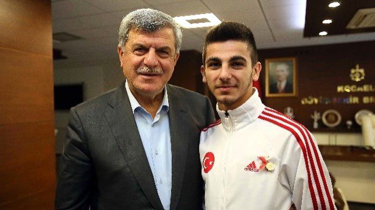 Kağıtspor\'lu Milli Karateci Sırbistan\'da Yapılacak Olan Kampa Davet Edildi