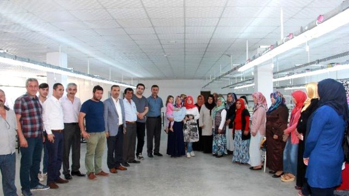 Kavak\'a Üçüncü Tekstil Fabrikası