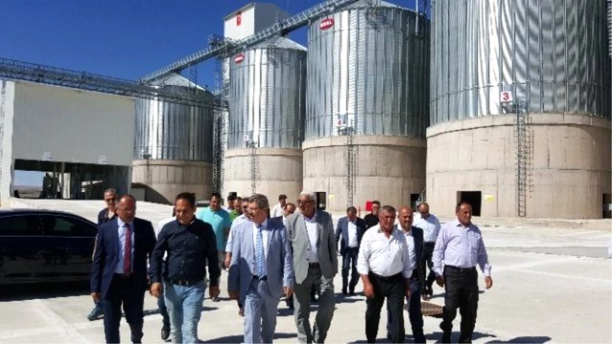Kayseri Şeker Türkiye\'de İlk Betonik Silo Yaparak Çiftçilerin Hizmetine Sundu