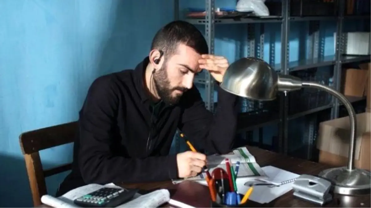 Kiralık Aşk Dizisinde Çalışan Emrah Çakır\'ın Annesi Yardım İstedi