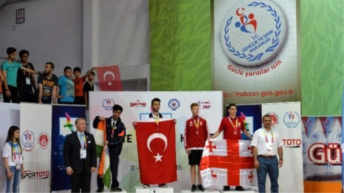 Okul Sporları Olimpiyatları\'nda Türkiye\'ye Altın Madalya Yağmuru