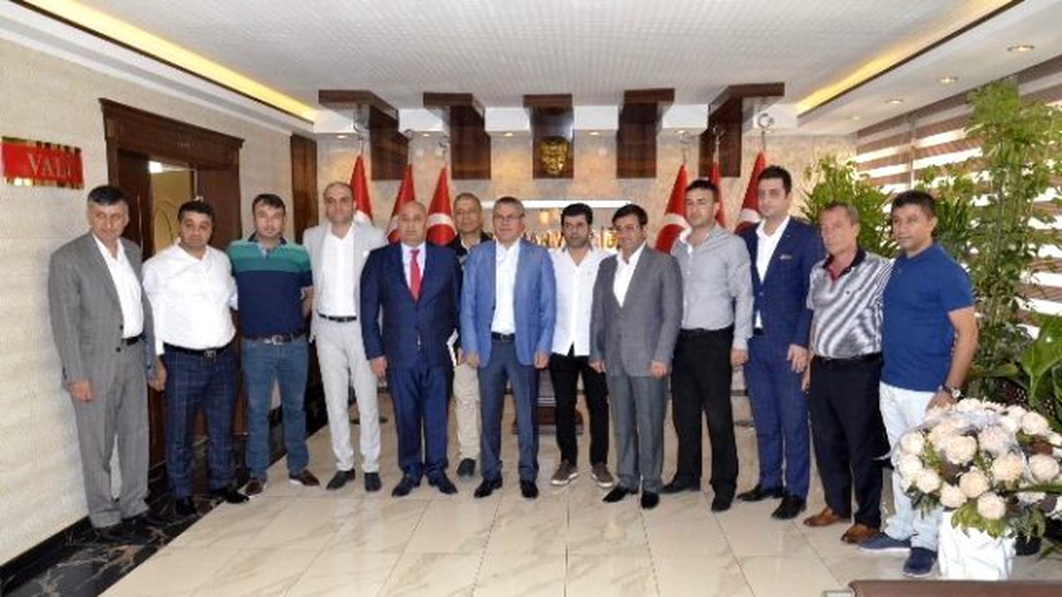 Petrolspor Yönetimi Valiyi Ziyaret Etti