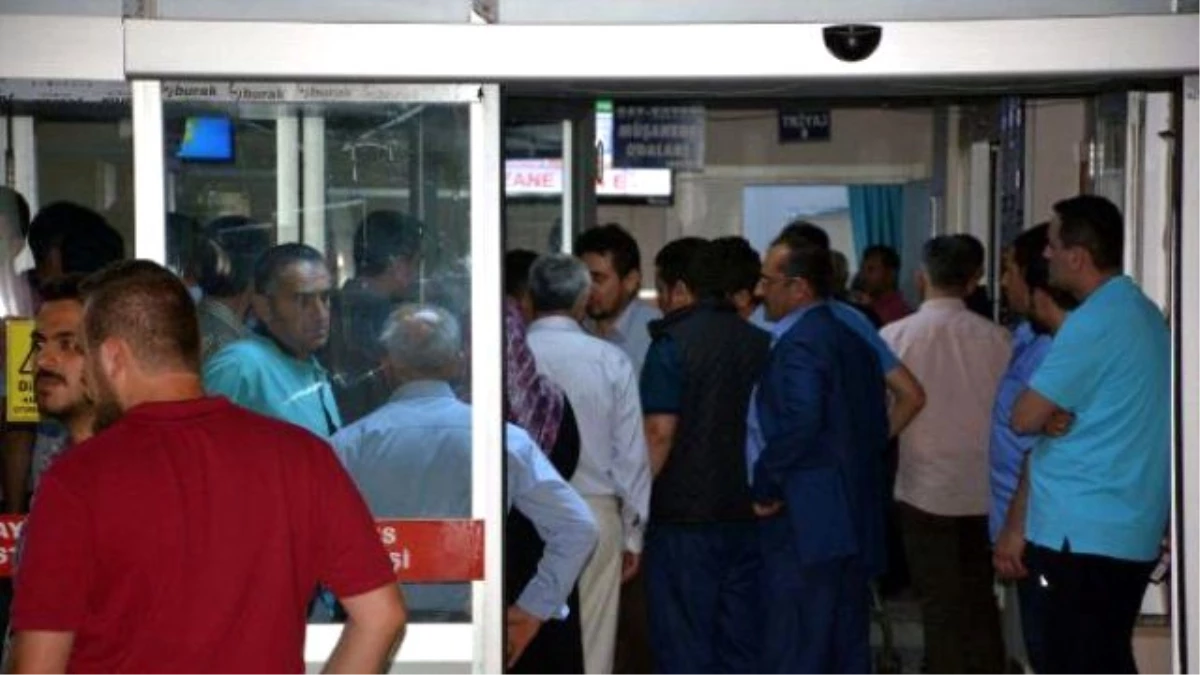 Tokat\'ta Demir Çubuklarla Polise Saldıran 3 Kişi Tutuklandı