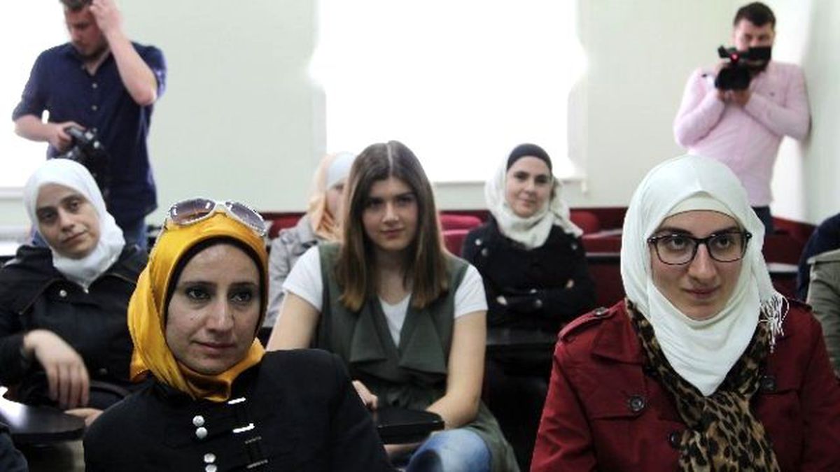 Suriyeli Ev Hanımları Türkçe Öğreniyor