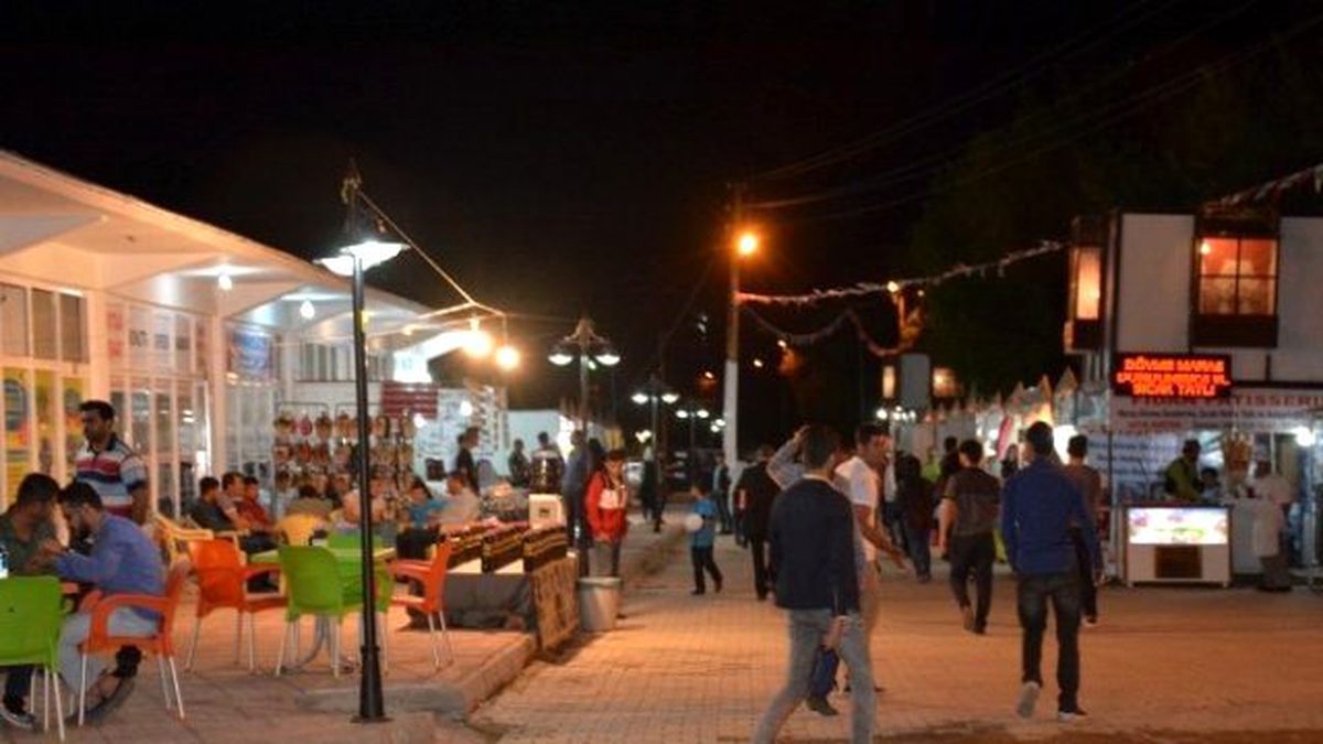 Tatvan Doğu Anadolu Fuarı Devam Ediyor