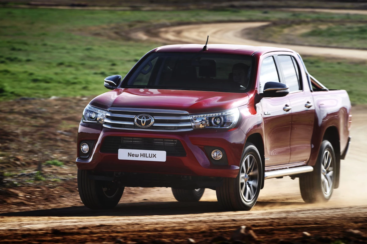 Toyota Hilux 2016\'da da Zirveyi Bırakmıyor