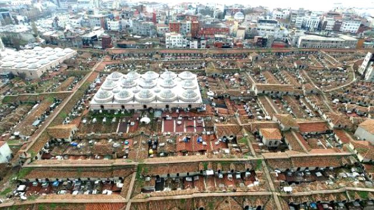 554 Yıllık Tarihi Çarşıda Restorasyon Başlıyor,start Çatıdan Veriliyor