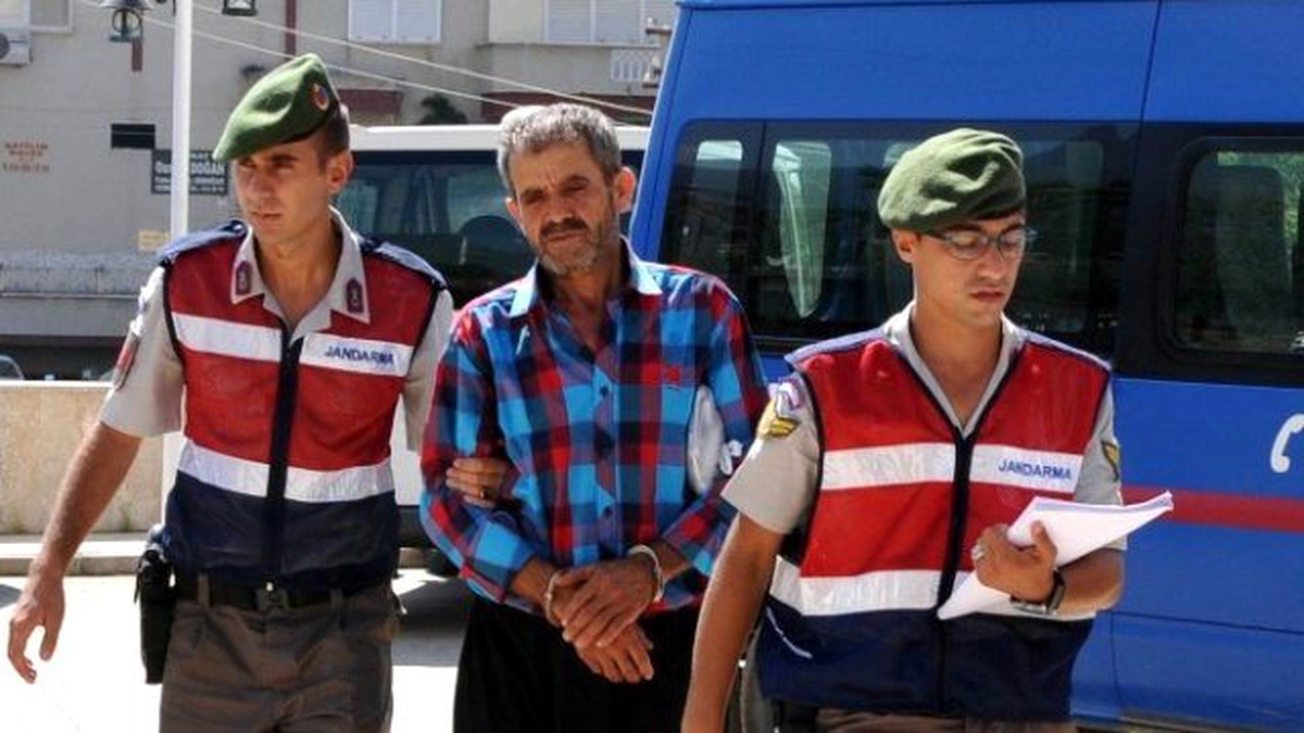 Alanya\'da 150 Kök Hint Keneviri Ele Geçirildi