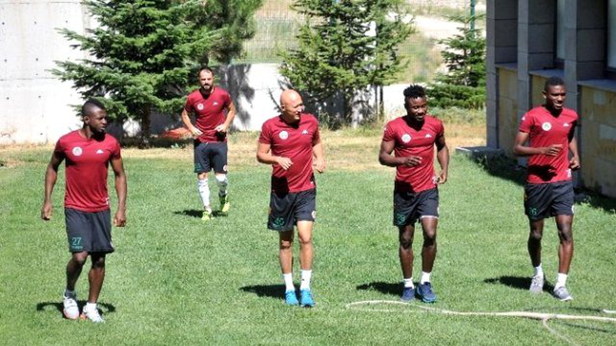 Alanyaspor Davraz\'da Güç Depoluyor
