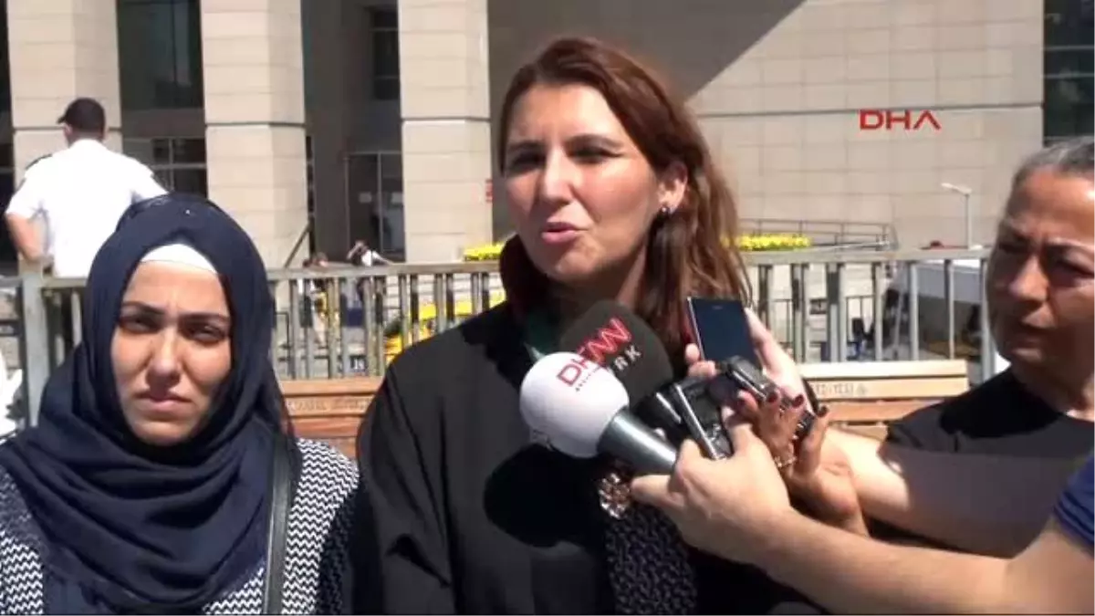 Anneme, \'Seni Öldüreceğim, Deli Raporu Alacağım\' Diyordu"