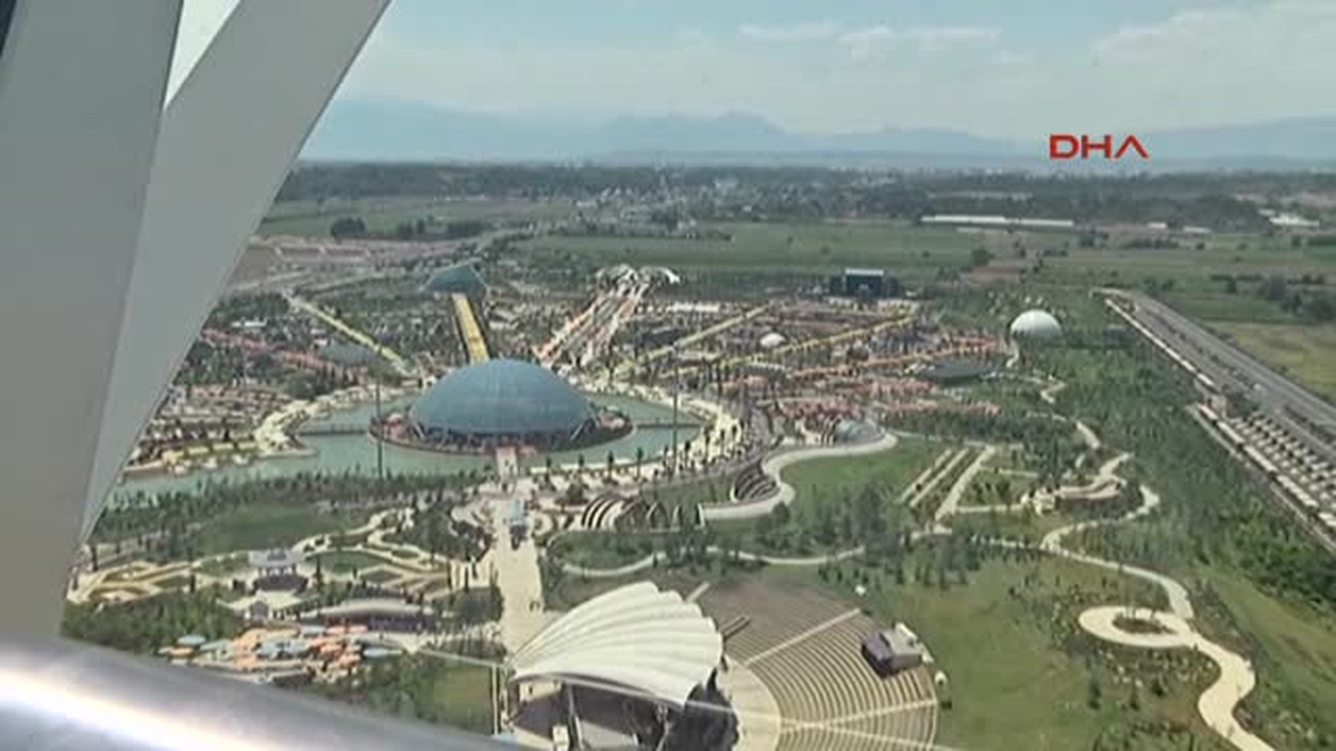 Antalya Expo\'nun Gözdesi Bitki Heykeller