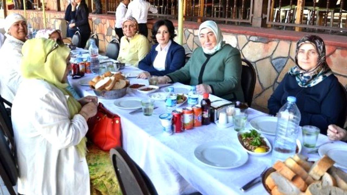Başbakan Binali Yıldırım\'ın Eşi Semiha Yıldırım Erzincan\'da