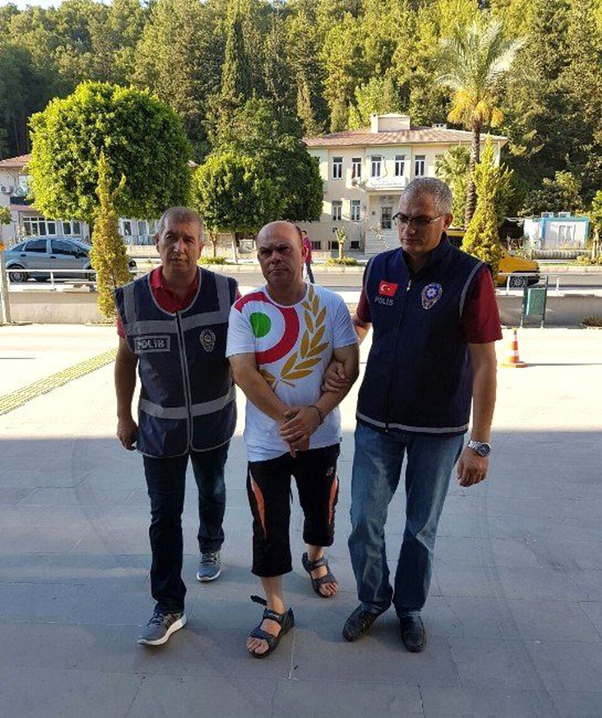 Cezaevi Firarisi Manavgat\'ta Yakalandı