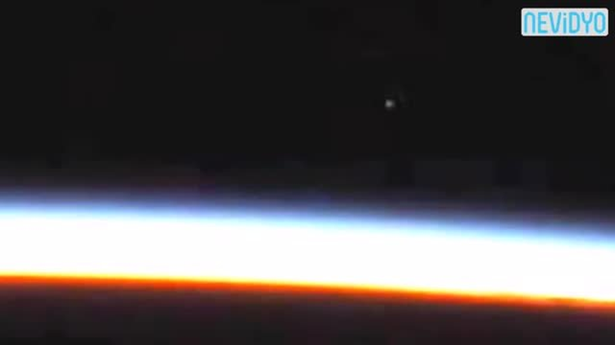 Esrarengiz Cisim Geçince Nasa Yayını Kesti!