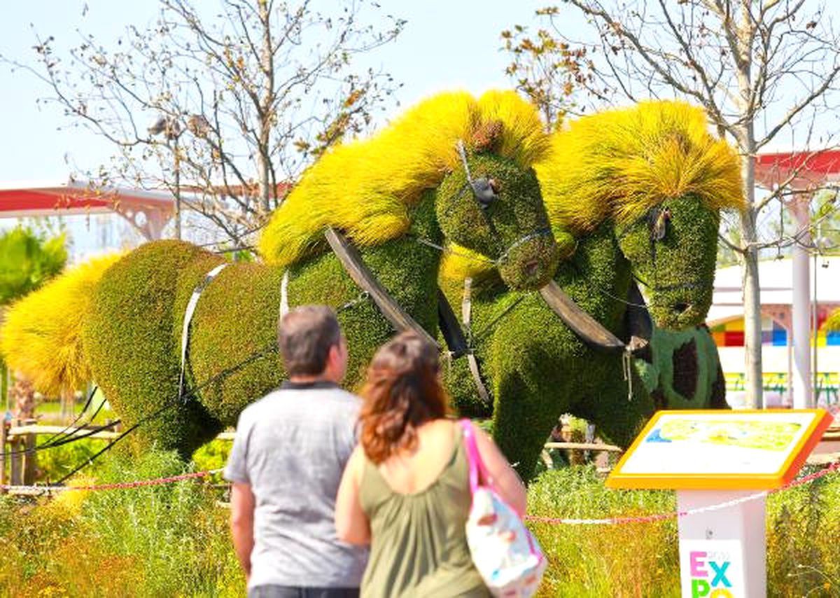 Expo\'nun Gözdesi Bitki Heykeller